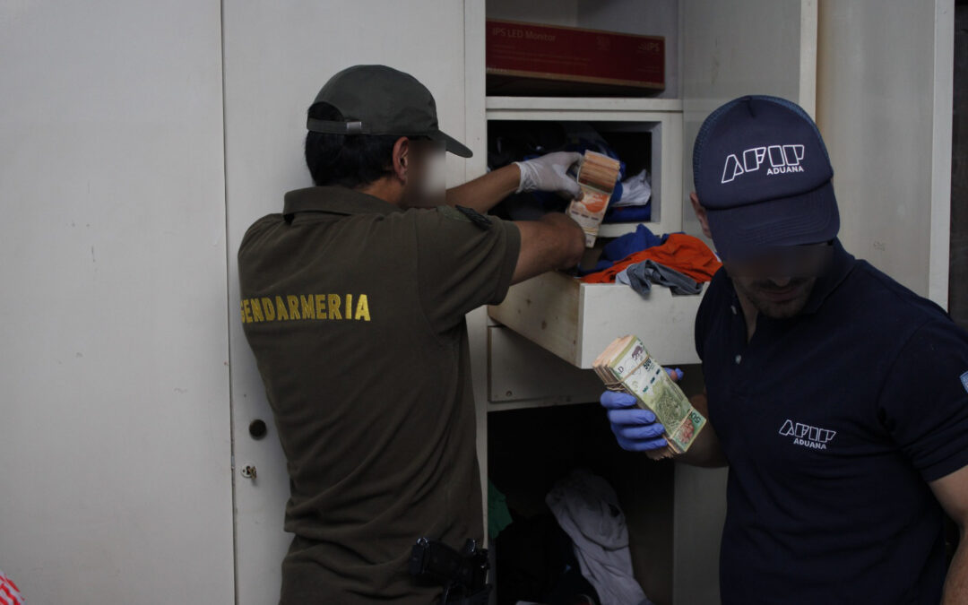 Una investigación derivó en múltiples allanamientos en Mendoza por una causa de contrabando de mercadería