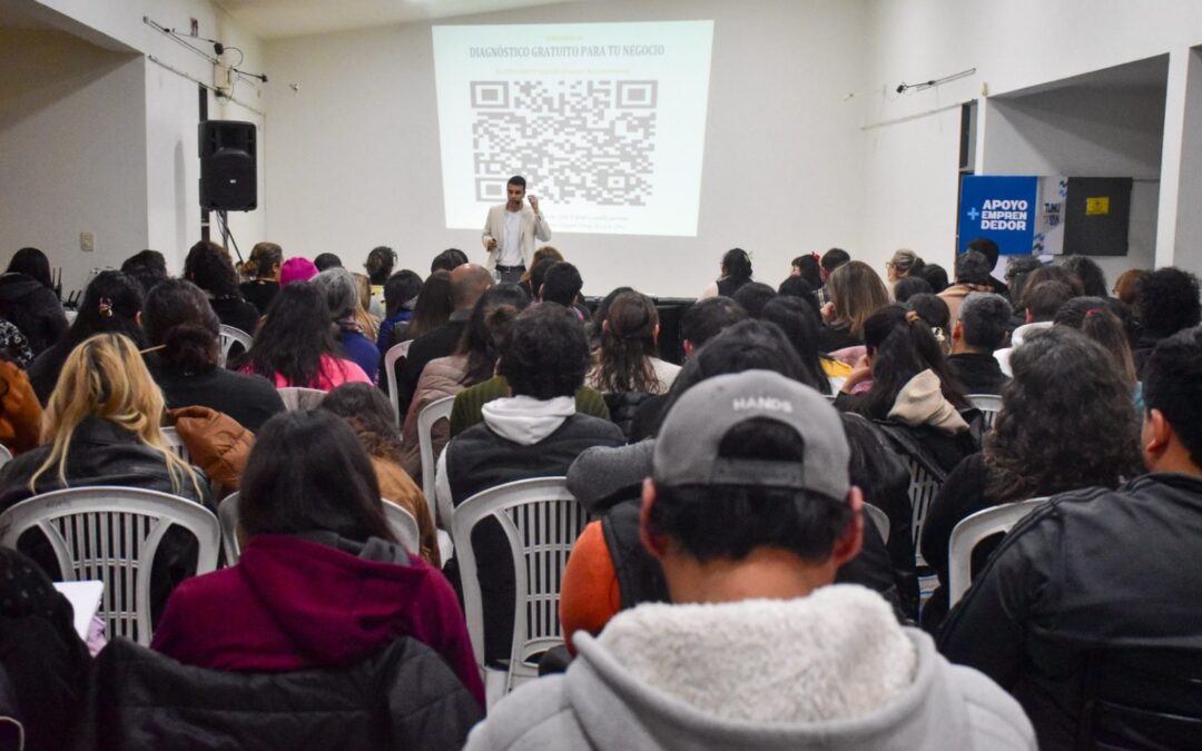 El Centro de Congresos Carlos Alonso fue sede de una capacitación en finanzas para emprendedores de Tunuyán