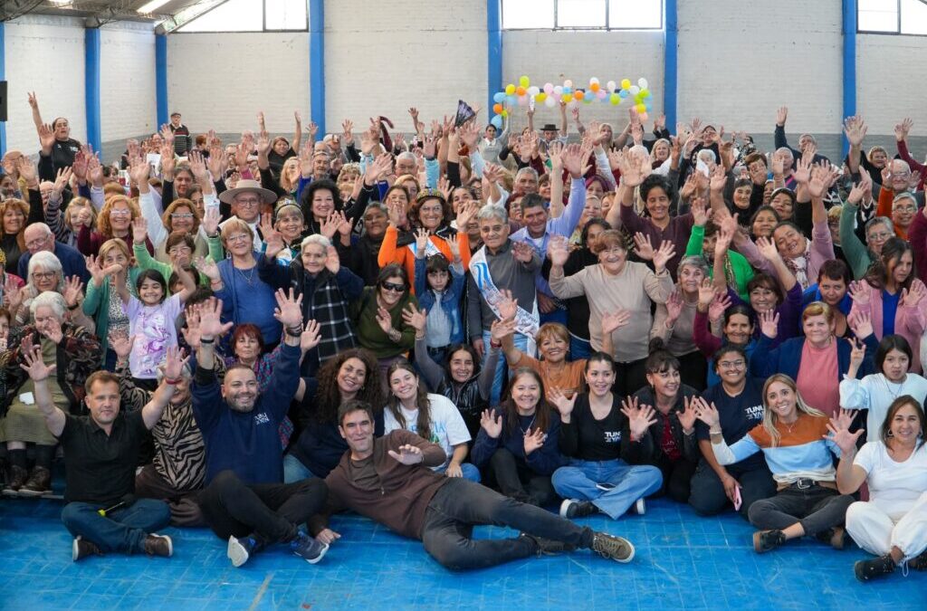 Tunuyán celebró el Día de los Abuelos con una gran fiesta que reunió a 350 adultos mayores